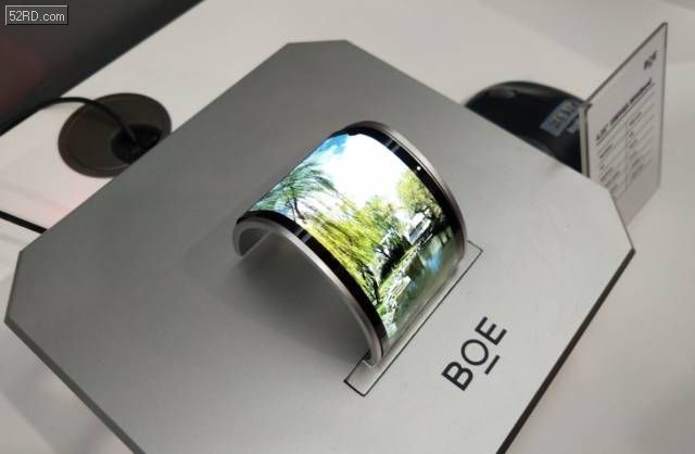 传华为11月将推出全球首款可折叠手机,并在年